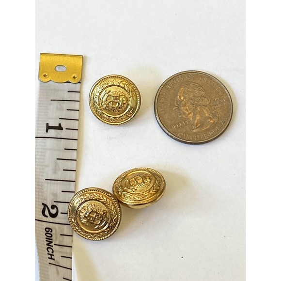 Liz Caliborne Gold tone Metal "LC" Logo replacement buttons - 3 buttons - Picture 3 of 4